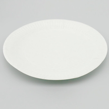 Тарелка бумажная белая 230мм плотная ламинированная 